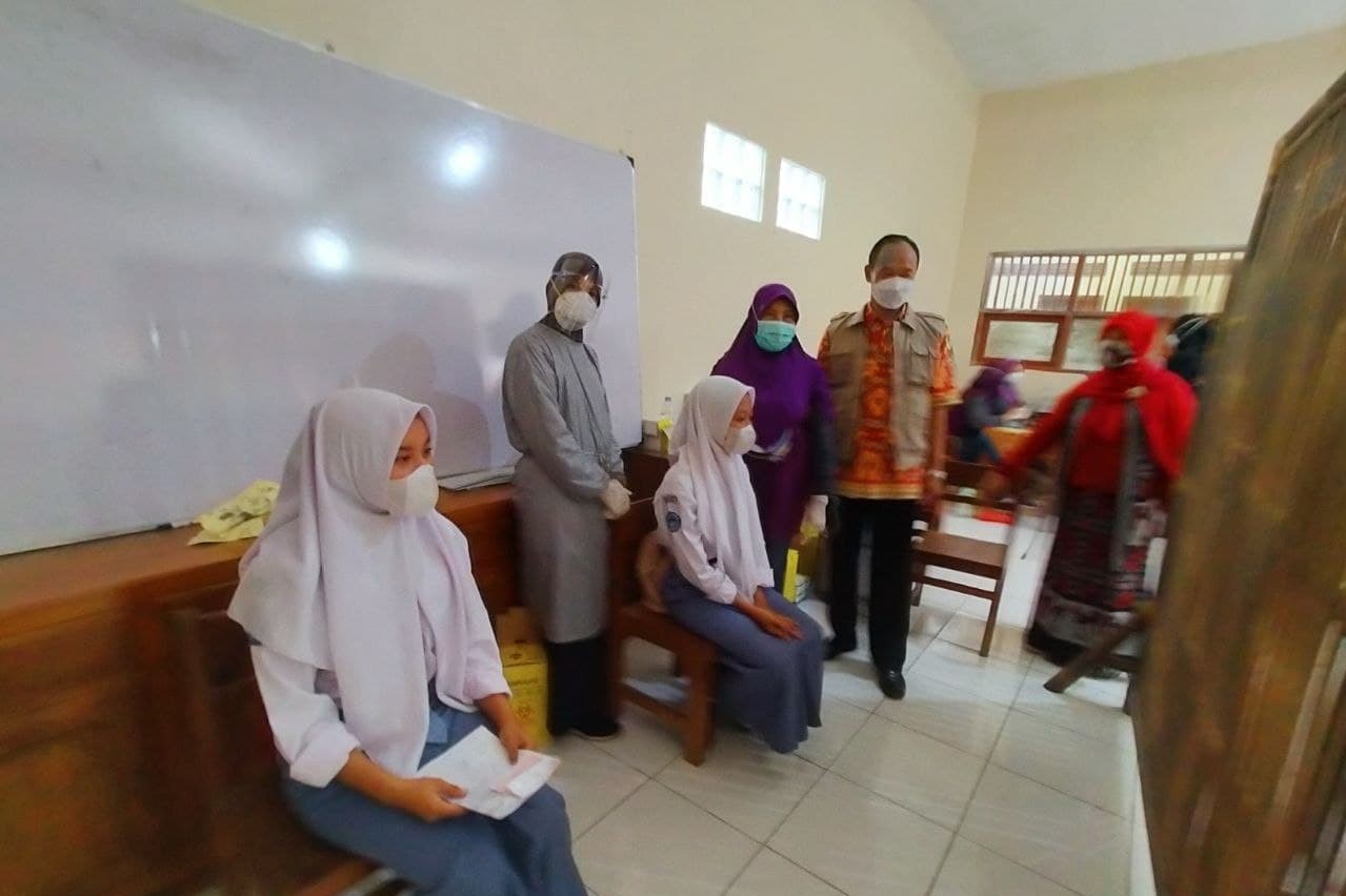 Vaksinasi SMKN 1 Sayung